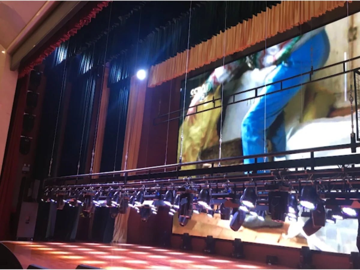 Stage hoists used for theater rigging